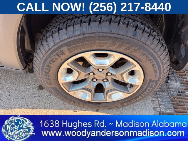 Used 2019 Jeep Cherokee Trailhawk AWD/4WD image 8