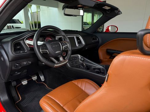 Used 2015 Dodge Challenger SRT Hellcat image 34