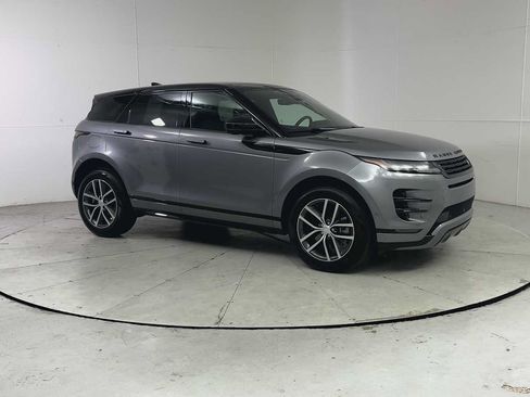 Used 2025 Land Rover Range Rover Evoque Dynamic SE AWD/4WD image 8