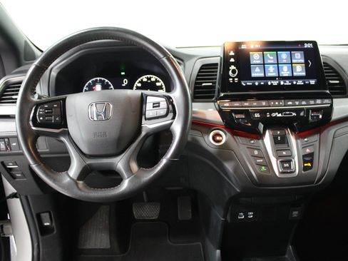 Used 2025 Honda Odyssey Sport-L image 2