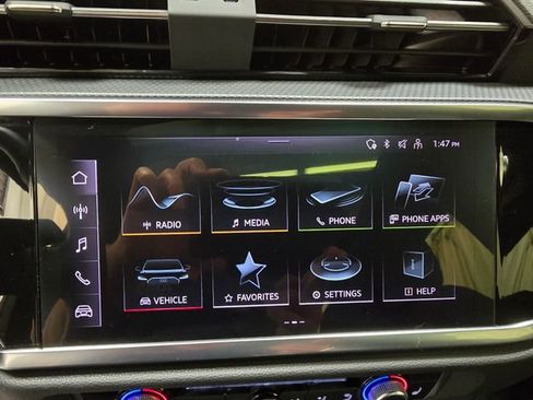 Certified 2024 Audi Q3 2.0T Premium w/ Convenience Package image 22