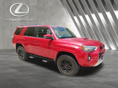 Used 2019 Toyota 4Runner TRD Off-Road Premium AWD/4WD image 5