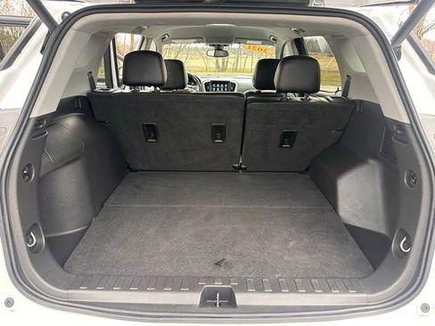 Used 2021 GMC Terrain SLT image 12