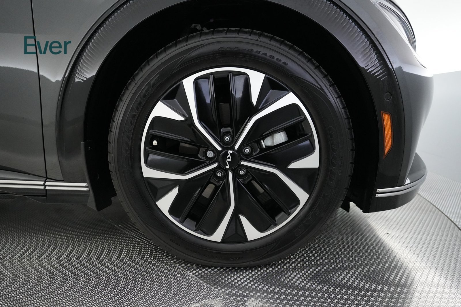 Used 2023 Kia EV6 Wind w/ Wind Technology Package RWD image 20