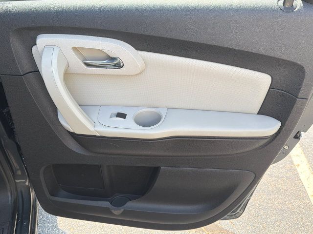 Used 2012 Chevrolet Traverse LTZ FWD image 17