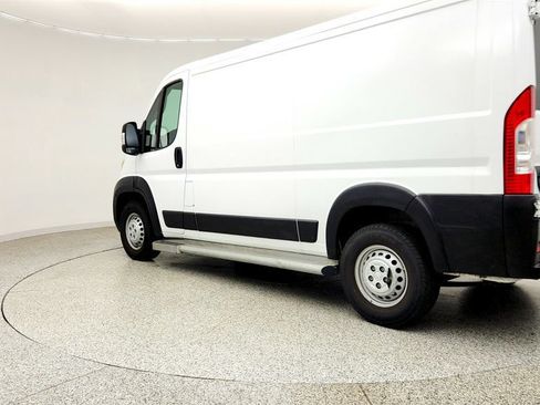 Used 2025 RAM ProMaster 2500 w/ U-Haul Equipment Group FWD image 7