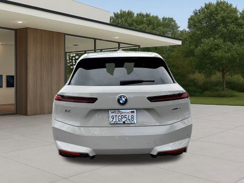 Used 2026 BMW iX xDrive45 w/ Climate Comfort Package image 10
