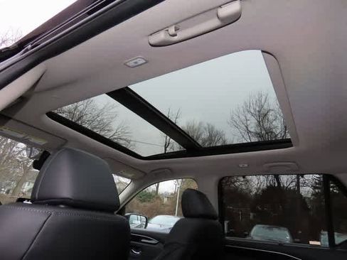 New 2025 Honda Pilot Touring image 17