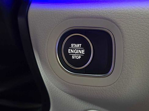 New 2026 Mercedes-Benz GLE 450e 4MATIC image 36