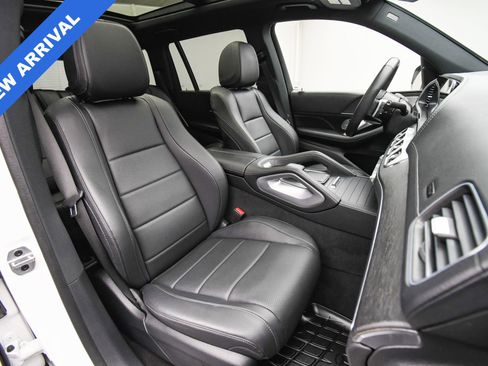 Used 2024 Mercedes-Benz GLS 450 4MATIC image 18