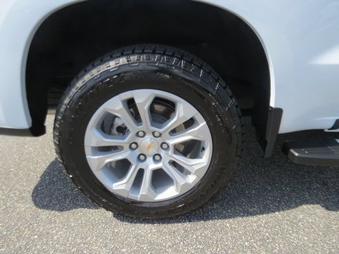 Certified 2026 Chevrolet Silverado 1500 LTZ w/ Z71 Off-Road Package AWD/4WD image 16