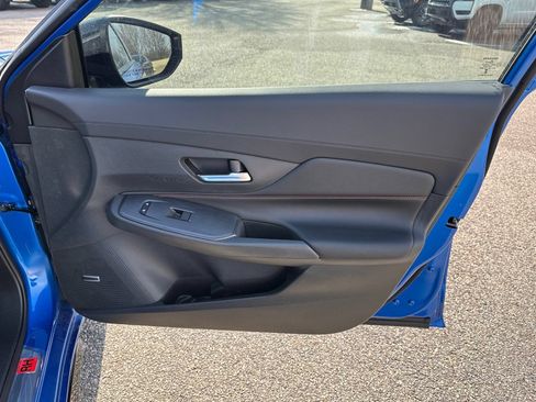New 2026 Nissan Sentra SR w/ SR Premium Package FWD image 14