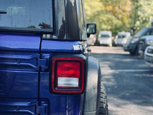 Used 2018 Jeep Wrangler Unlimited Sport S image 8