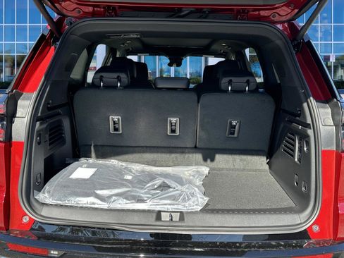 New 2026 GMC Acadia Denali w/ Super Cruise Package FWD image 11