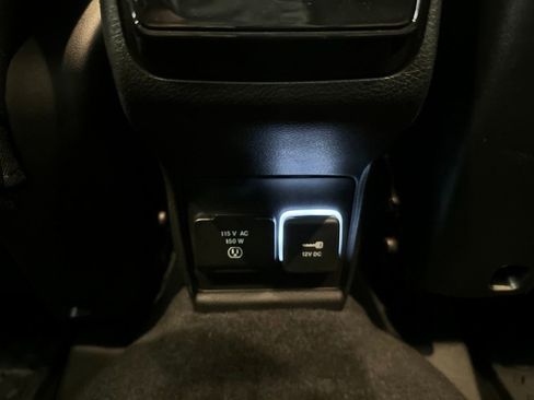 Used 2022 Jeep Compass Trailhawk w/ Trailhawk Convenience Group AWD/4WD image 28