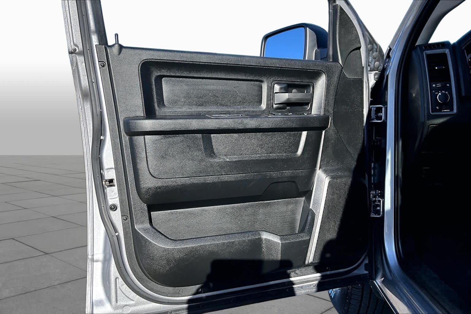 Used 2022 RAM 1500 Tradesman w/ Chrome Plus Package RWD image 22