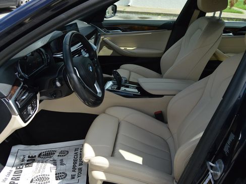 Used 2017 BMW 530i xDrive AWD/4WD image 10