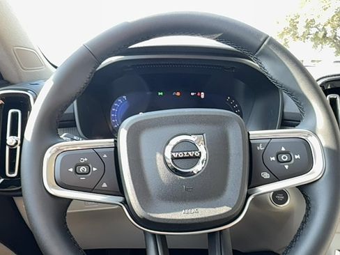 New 2026 Volvo XC40 B5 Plus w/ Protection Package Premier image 17