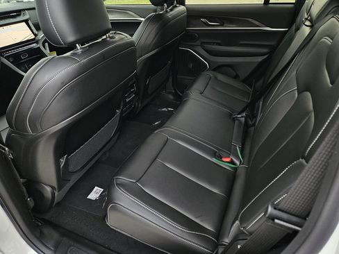 Used 2026 Jeep Grand Cherokee Limited w/ Limited Altitude Package RWD image 14