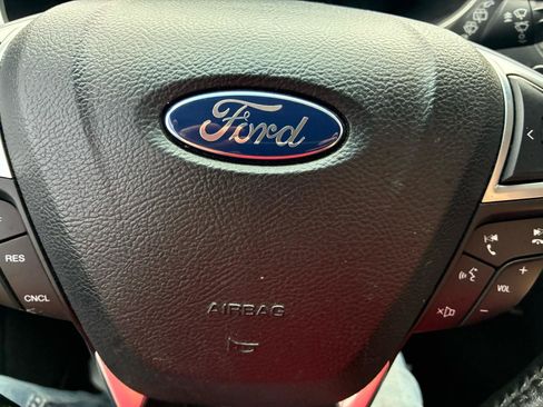 Used 2015 Ford Edge SEL w/ Equipment Group 201A FWD image 19