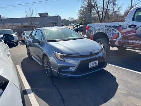 Used 2024 Toyota Corolla SE w/ SE Premium Package image 4