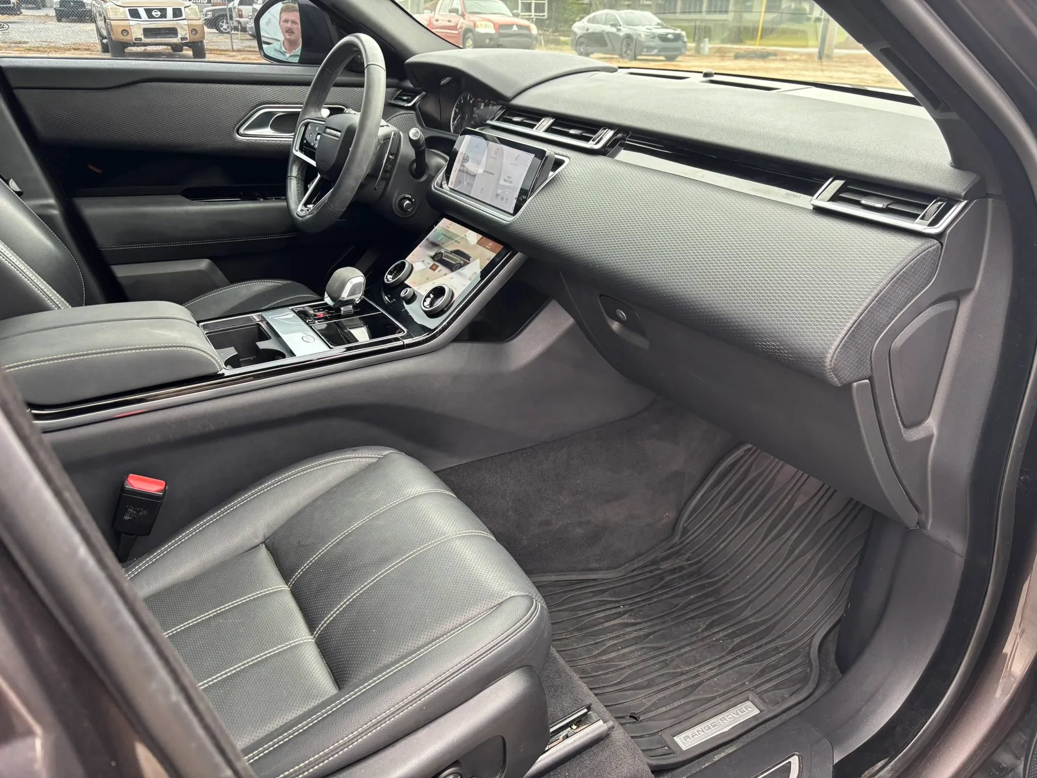Used 2023 Land Rover Range Rover Velar R-Dynamic S AWD/4WD image 22