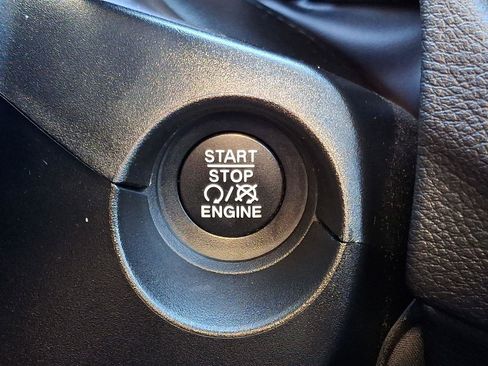 Used 2021 Jeep Compass Latitude w/ Sun and Sound Group image 25