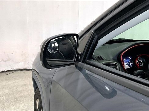 Used 2018 Jeep Compass Trailhawk image 10