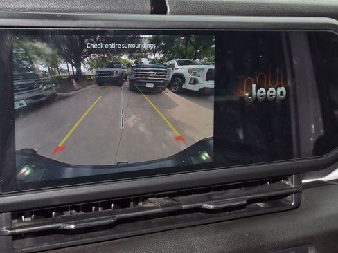 Used 2024 Jeep Gladiator Sport AWD/4WD image 29