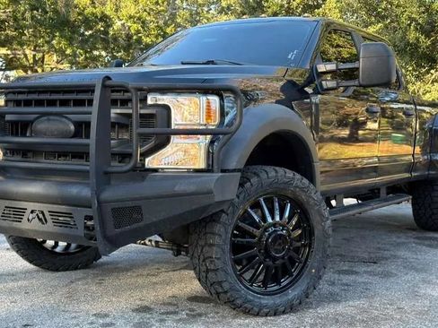 Used 2021 Ford F450 XL w/ Power Equipment Group image 3