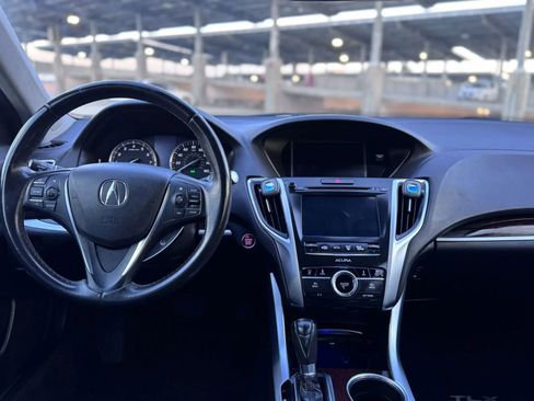Used 2015 Acura TLX w/ Technology Package FWD image 10