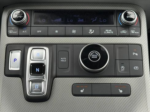 Used 2025 Hyundai Palisade SEL FWD image 25