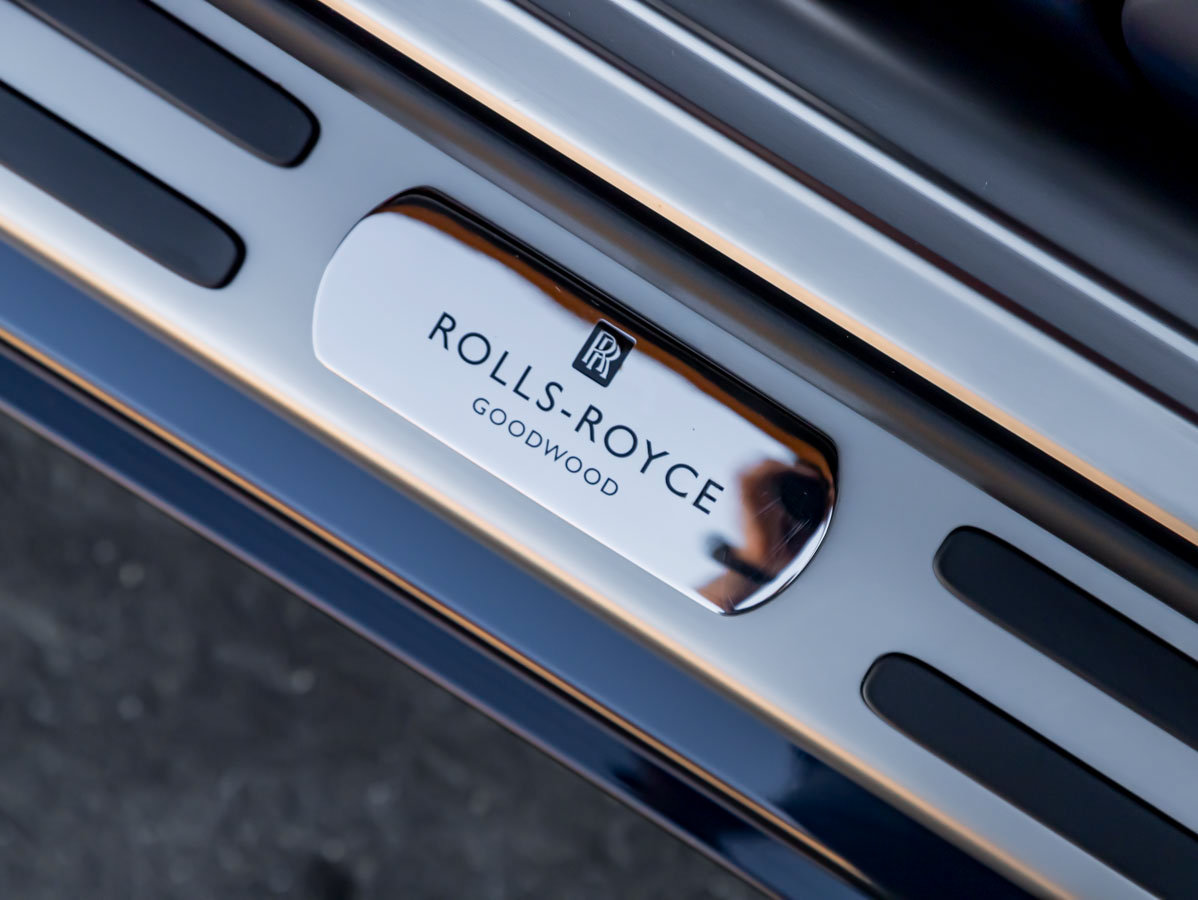 Certified 2016 Rolls-Royce Dawn RWD image 10