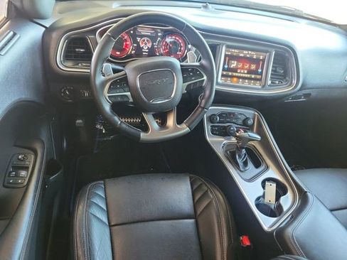 Used 2019 Dodge Challenger SRT Hellcat w/ Laguna Leather Package RWD image 7