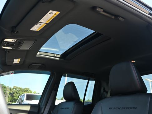 Used 2023 Honda Ridgeline Black Edition image 29