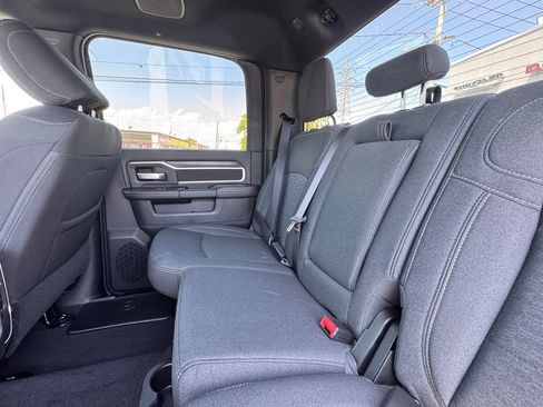 New 2026 RAM 2500 Big Horn AWD/4WD image 18