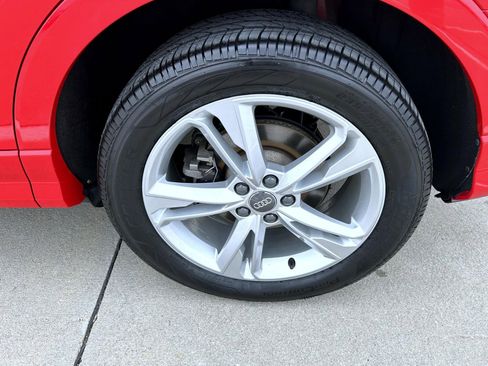 Used 2020 Audi Q3 2.0T Premium Plus w/ Premium Plus Package image 22