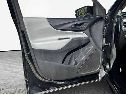 Used 2019 Chevrolet Equinox LT image 23