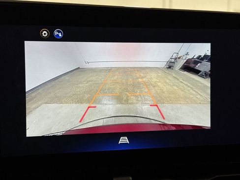 Used 2026 Chevrolet Equinox LT image 16