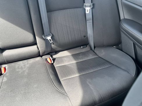 Used 2025 Nissan Altima 2.5 SV FWD image 38