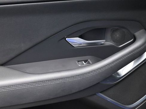 Used 2018 Jaguar E-PACE S image 13