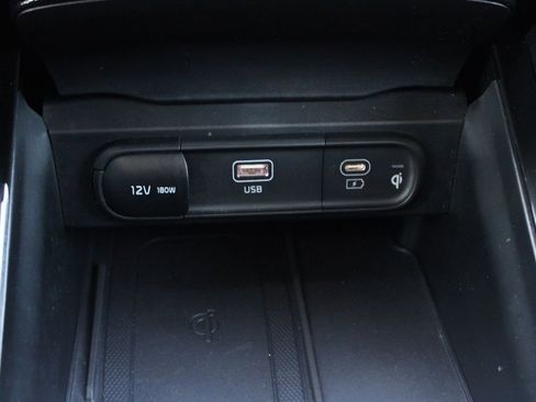 Used 2025 Kia Telluride S AWD/4WD image 30