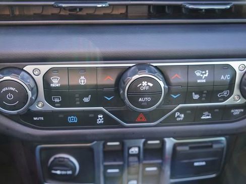 Used 2025 Jeep Wrangler Unlimited Rubicon 4xe w/ Safety Group image 28