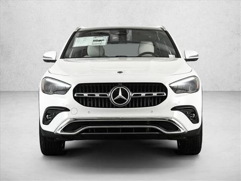 New 2026 Mercedes-Benz GLA 250 4MATIC image 2