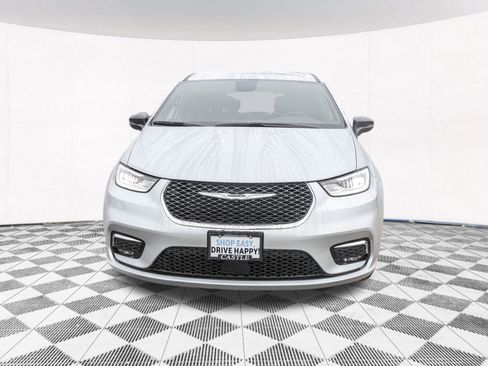New 2026 Chrysler Pacifica Select FWD image 11