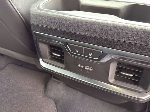 Used 2025 Chevrolet Silverado 1500 High Country w/ Technology Package AWD/4WD image 19