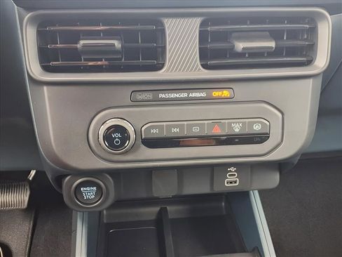 New 2025 Ford Maverick XLT w/ Black Appearance Package image 24