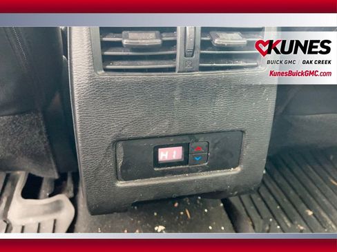 Used 2022 Mitsubishi Outlander SEL image 9