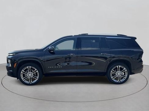 Used 2026 Chevrolet Traverse High Country AWD/4WD image 2