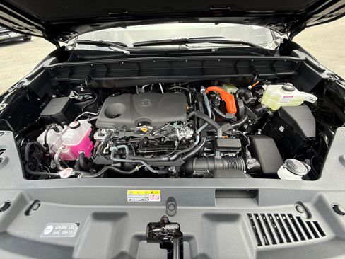 New 2026 Toyota Highlander Platinum image 7